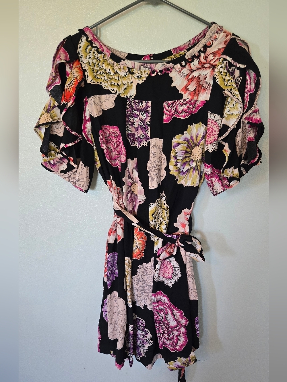 Leifsdottir Anthropologie | Black Floral Silk Shift Dress Ruffle Sleeve Size 10